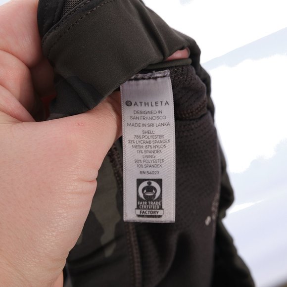 Athleta Contender Printed Bra Black Olive Camo Size Small - Picture 6 of 6